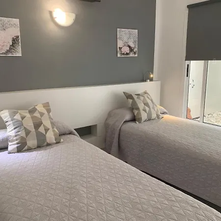 Vivienda Tauro Apartment *