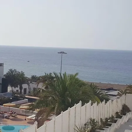 Vivienda Tauro * Puerto del Carmen (Lanzarote)